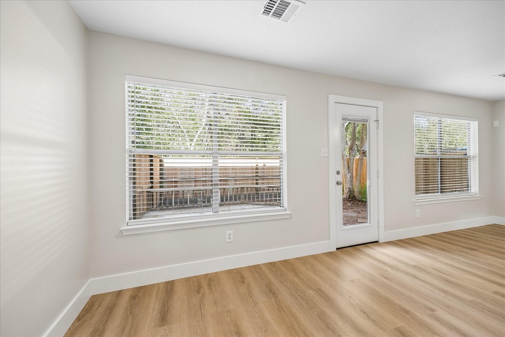 90 N Walden Elms Circle - Photo 8