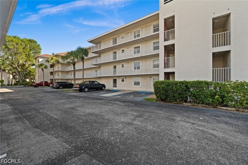 481 Quail Forest Boulevard - Photo 28