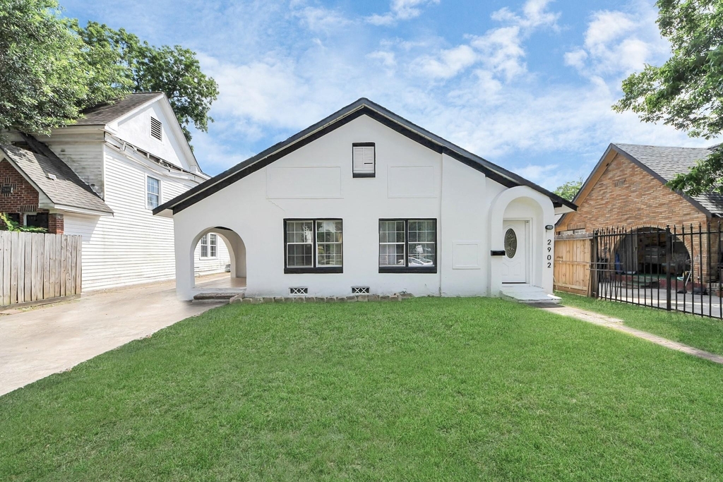 2902 Truxillo Street - Photo 0