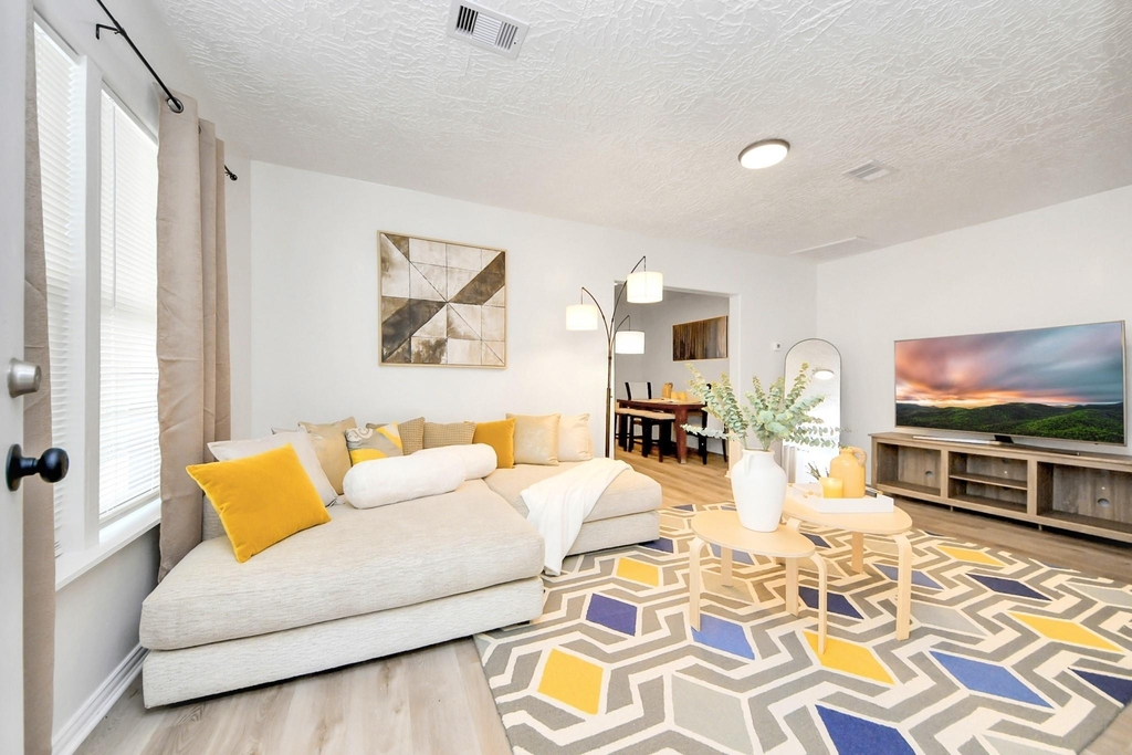2902 Truxillo Street - Photo 3