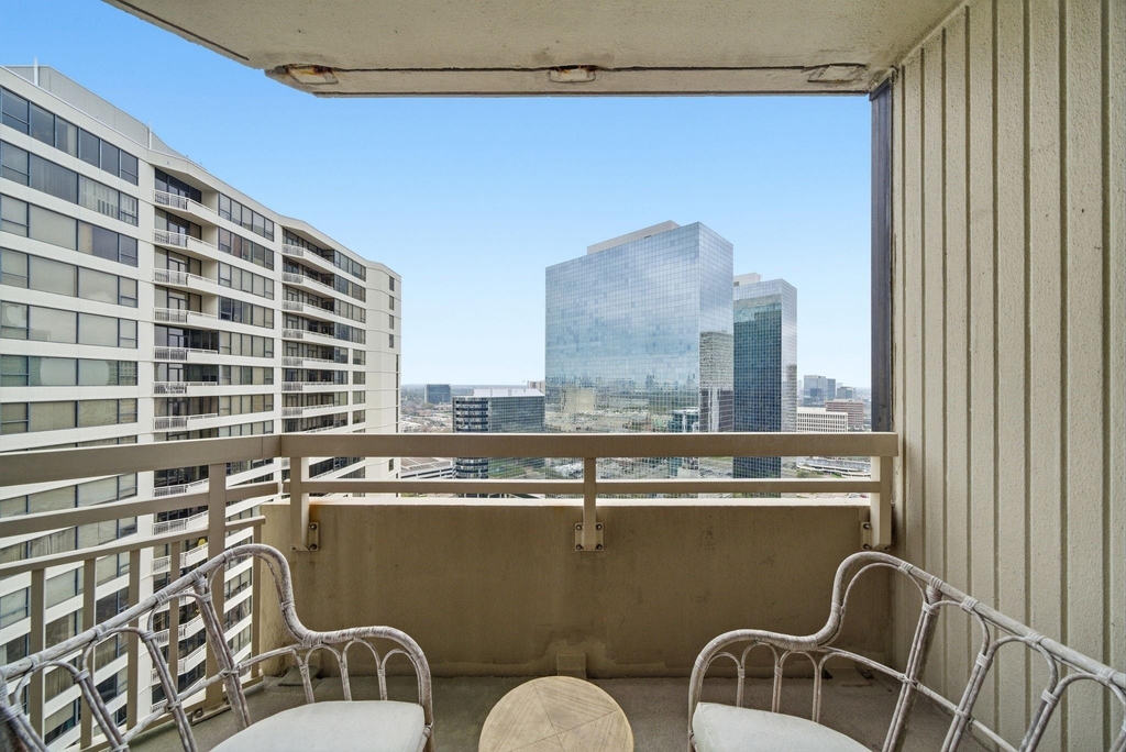 15 Greenway Plaza - Photo 42