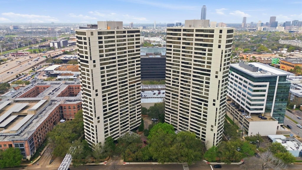 15 Greenway Plaza - Photo 14