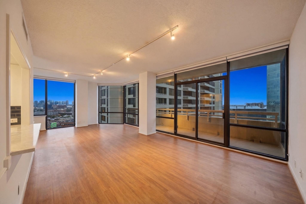 15 Greenway Plaza - Photo 15
