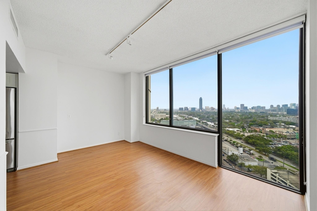 15 Greenway Plaza - Photo 4