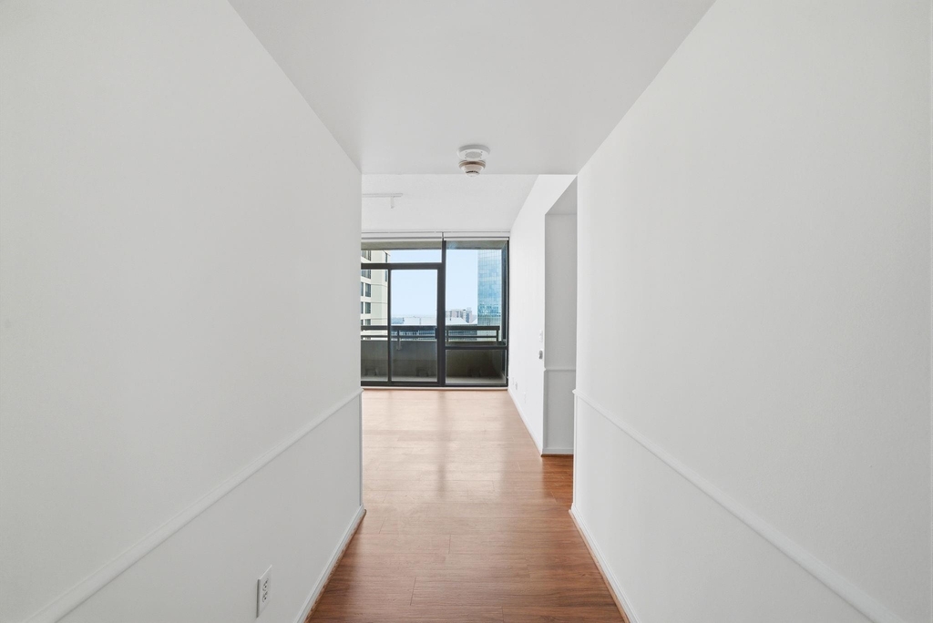 15 Greenway Plaza - Photo 2
