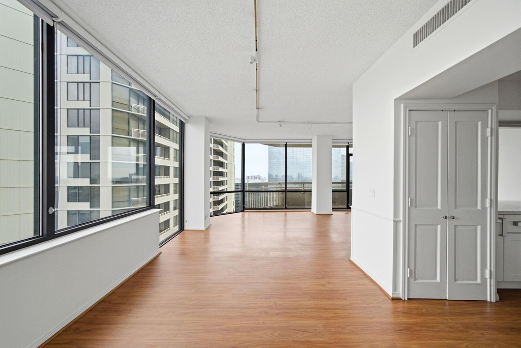 15 Greenway Plaza - Photo 23