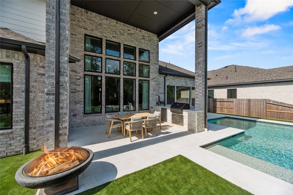 4439 Southpoint Way - Photo 1