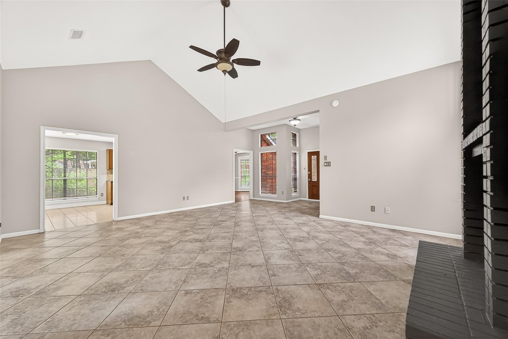 34 Green Slope Place - Photo 8