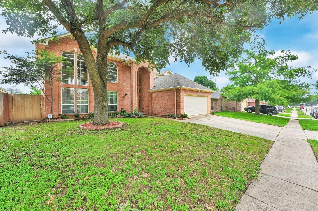 2754 Red Oak Drive - Photo 2