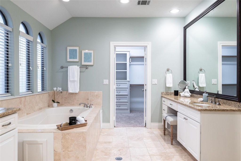 1806 Tuam Street - Photo 8