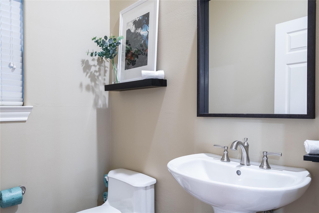 1806 Tuam Street - Photo 19