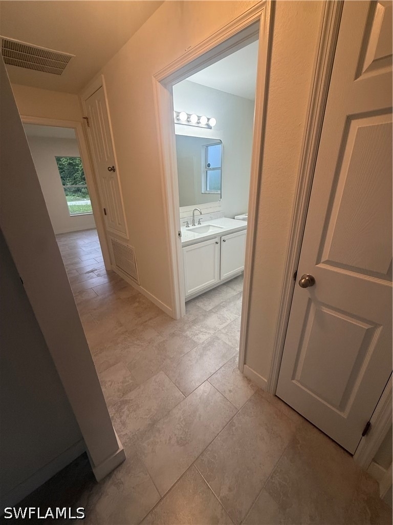 720 Lamar Street E - Photo 18