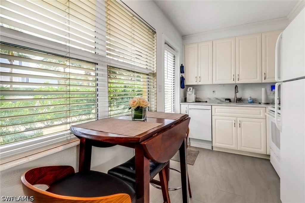 207 8th Avenue S - Photo 19