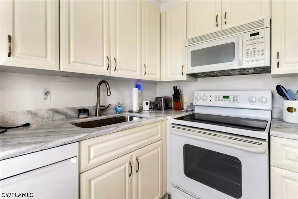 207 8th Avenue S - Photo 7