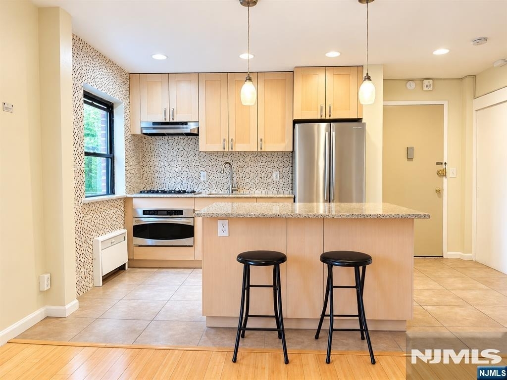 3001 Edwin - Photo 7