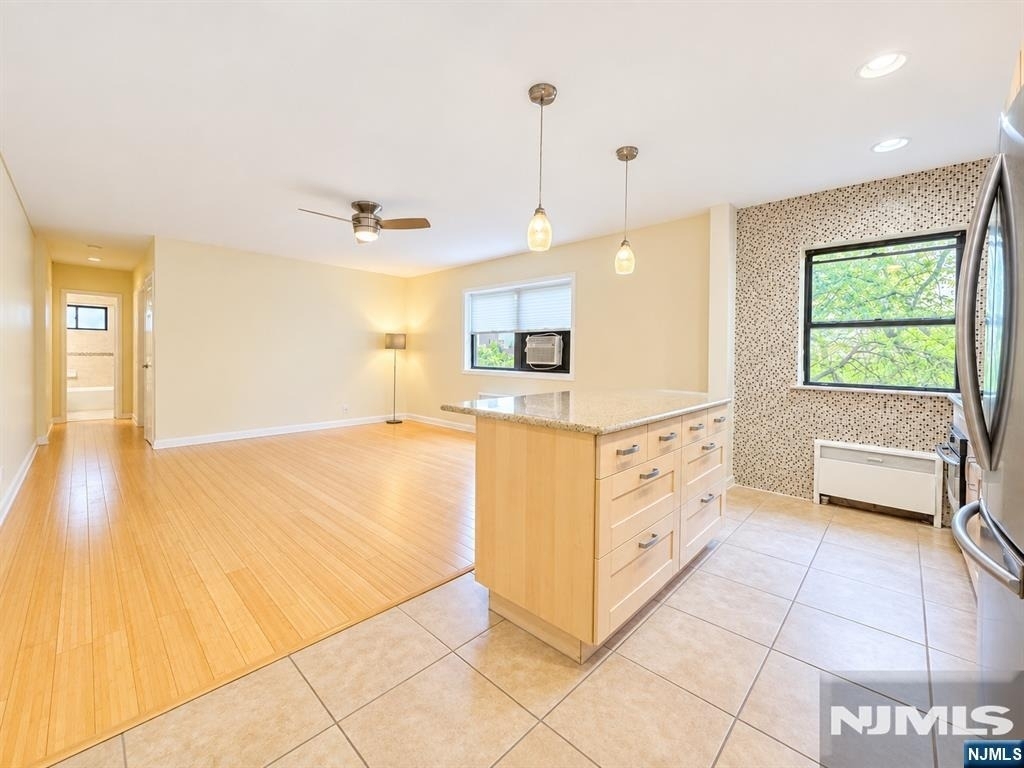 3001 Edwin - Photo 4