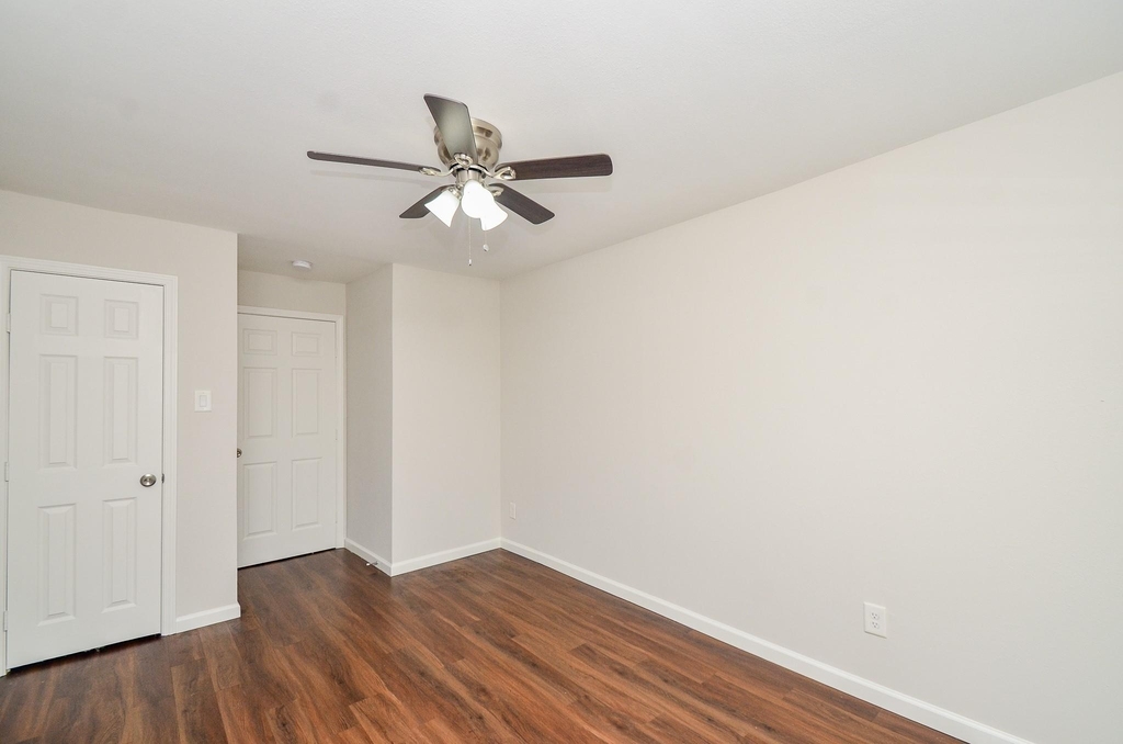 6425 Sidney Street - Photo 13