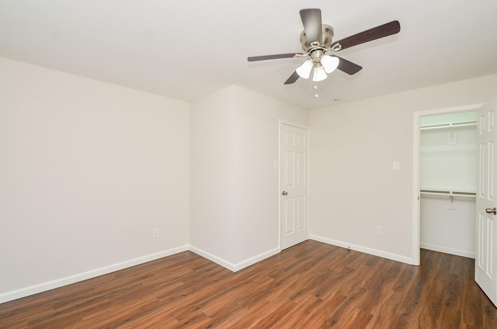 6425 Sidney Street - Photo 16