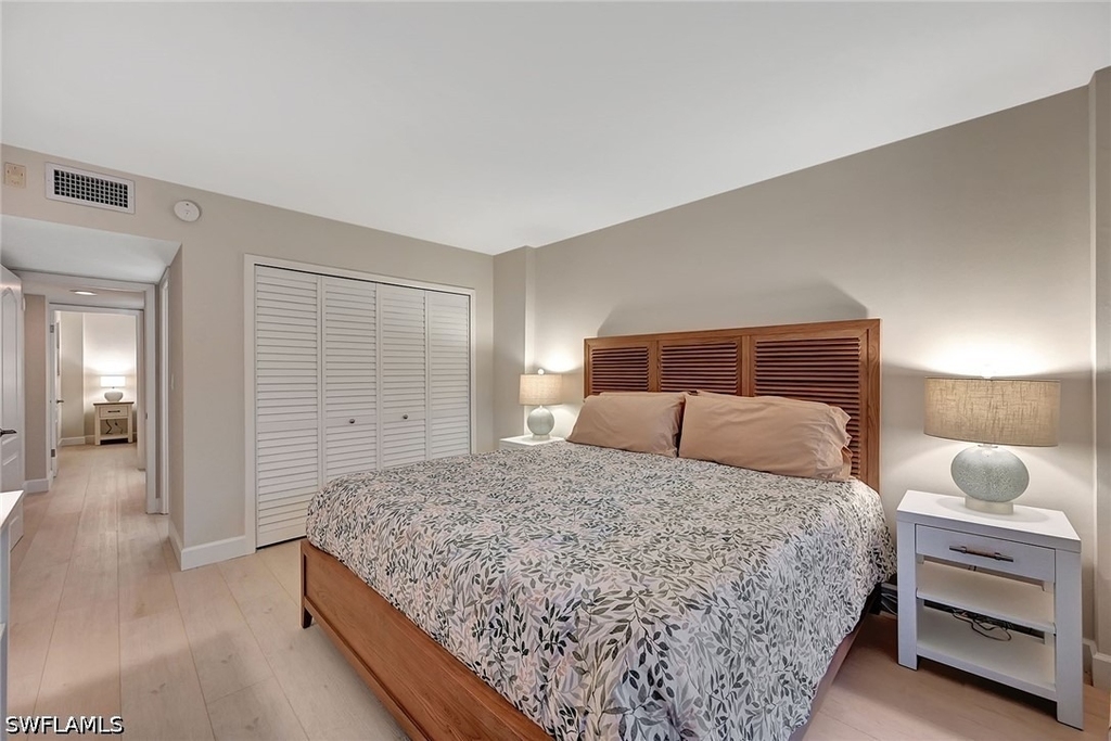 1300 Gulf Shore Boulevard N - Photo 16