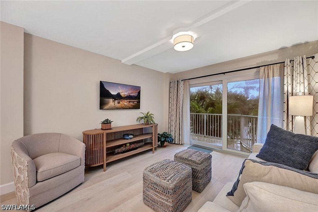 1300 Gulf Shore Boulevard N - Photo 4