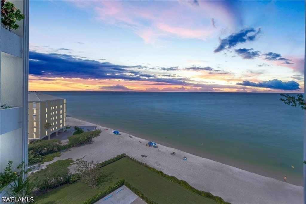 3951 Gulf Shore Boulevard N - Photo 5