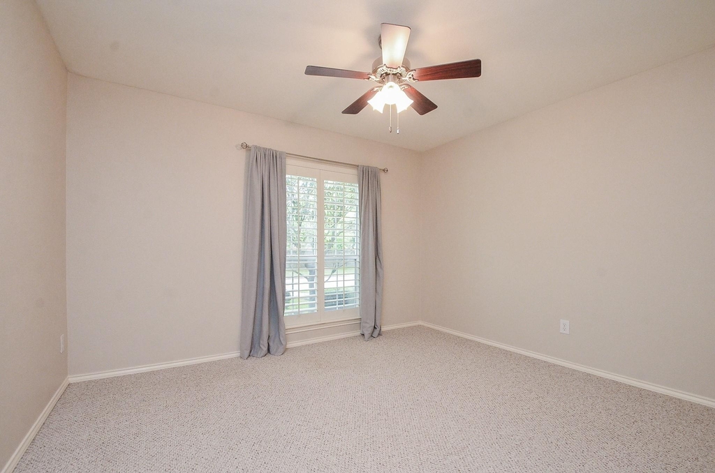 4226 Windy Chase Lane - Photo 23