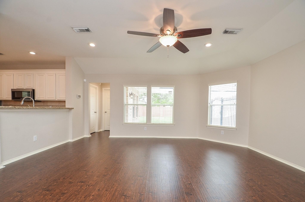 4226 Windy Chase Lane - Photo 7