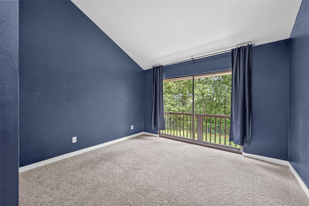 23610 Creekview Drive - Photo 35