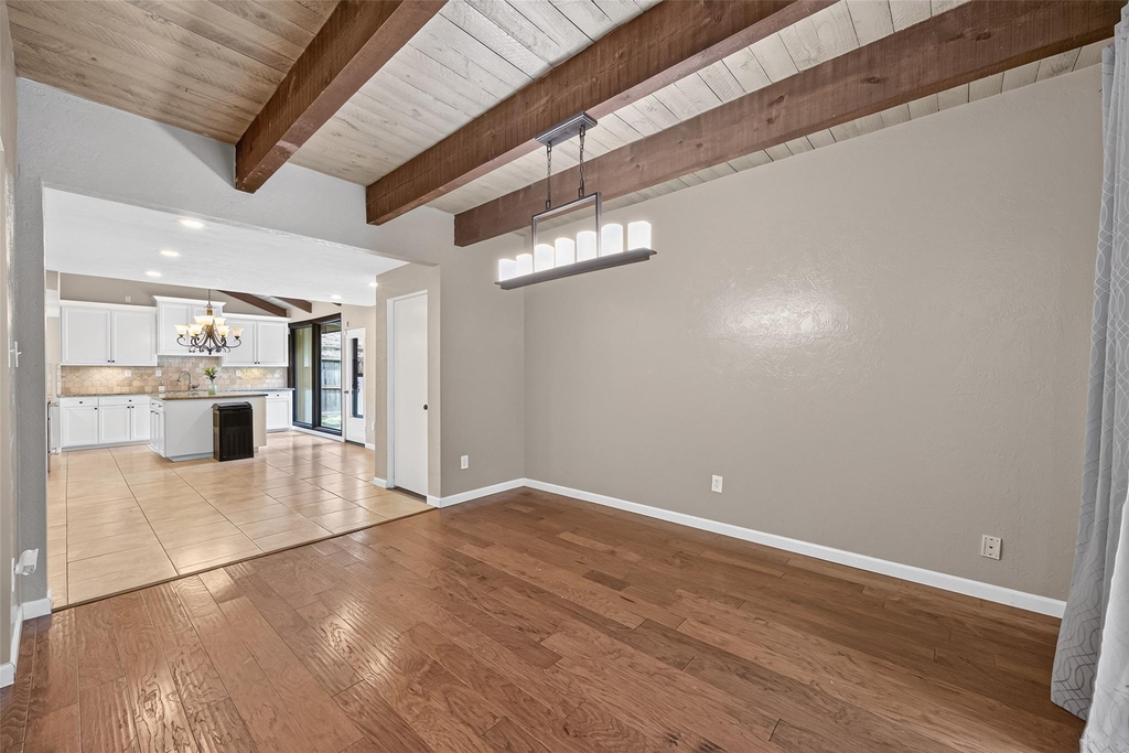23610 Creekview Drive - Photo 9