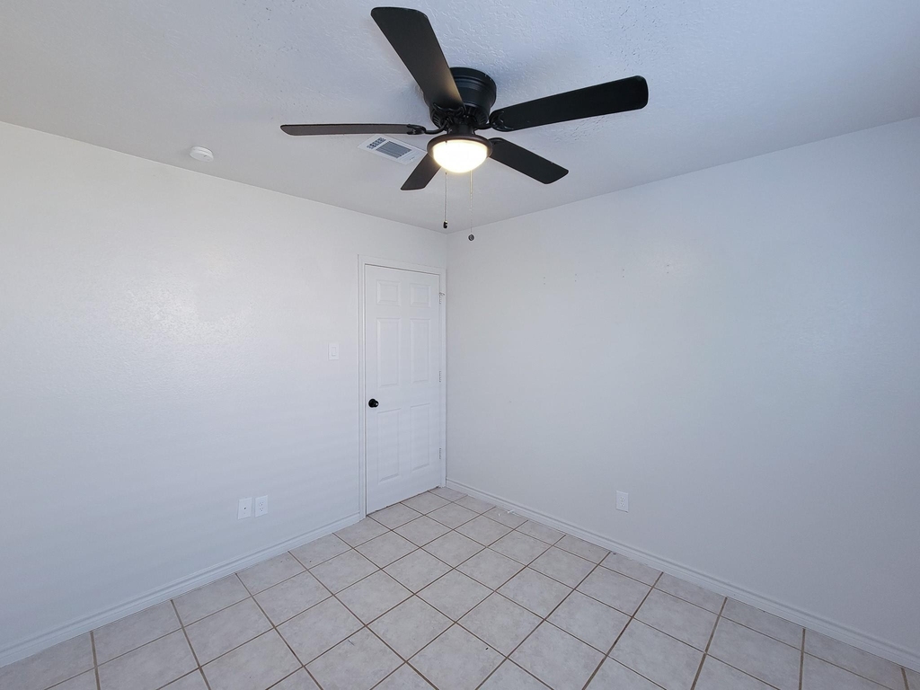 10102 Park Lane - Photo 30