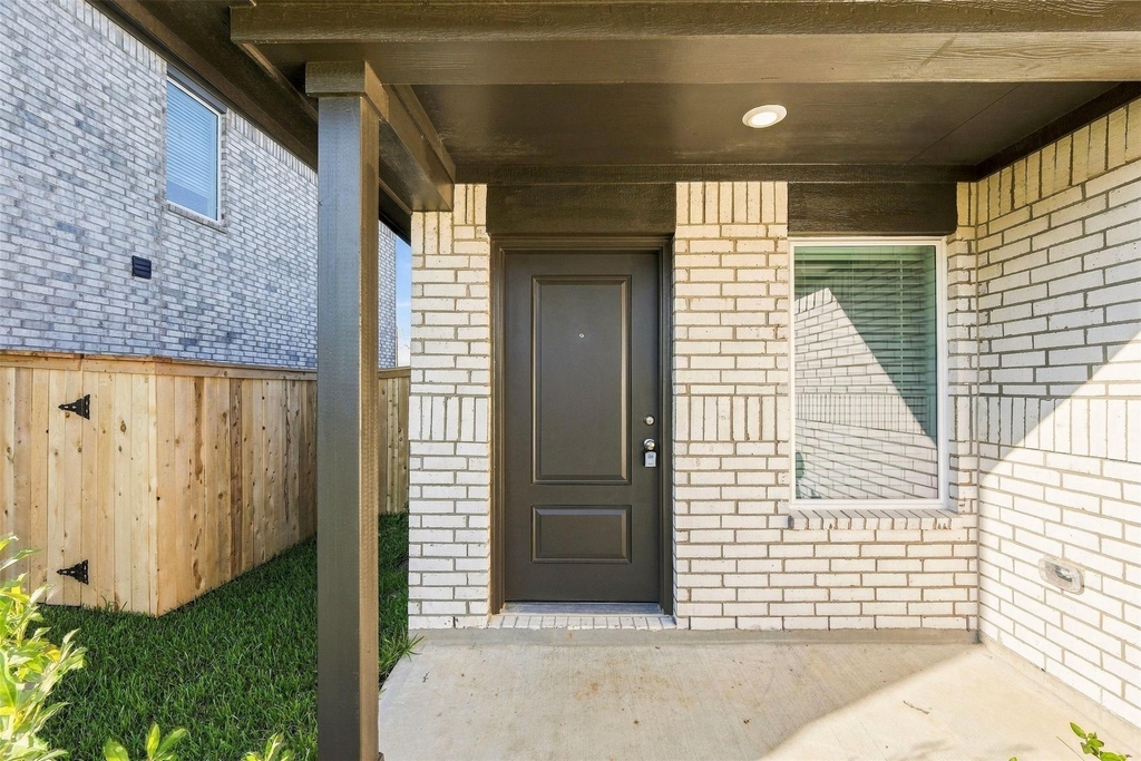 1643 Windrose Bend - Photo 1