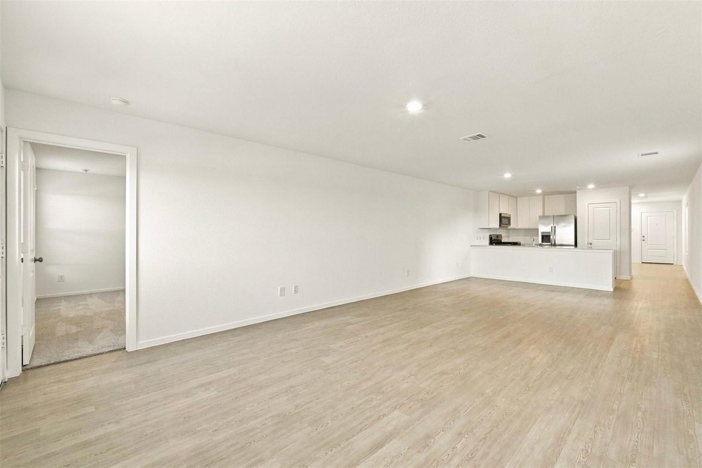 1643 Windrose Bend - Photo 8