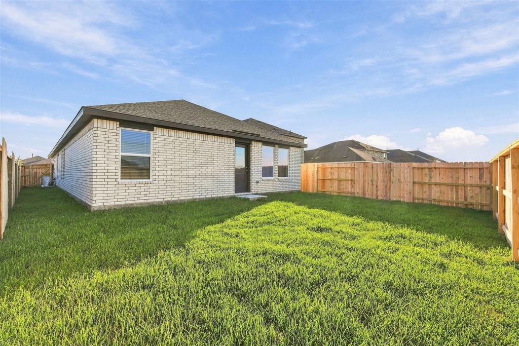 1643 Windrose Bend - Photo 19
