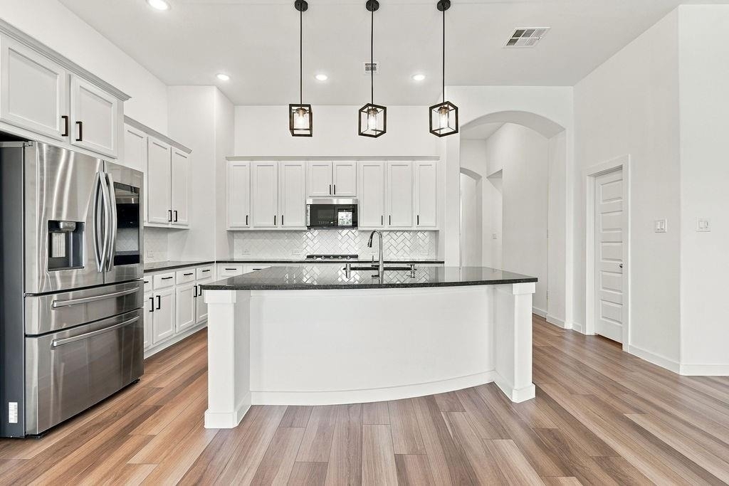 4103 Shackleton Court - Photo 9