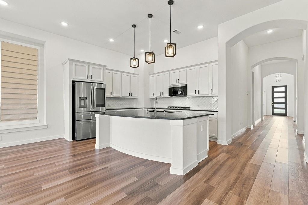 4103 Shackleton Court - Photo 8