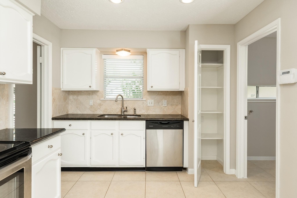 3042 Pecan Point Drive - Photo 14