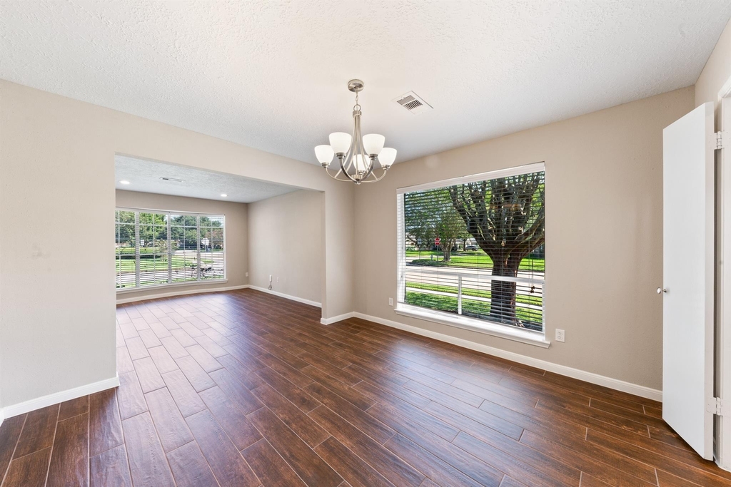 3042 Pecan Point Drive - Photo 6