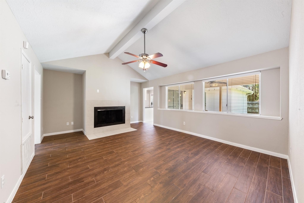 3042 Pecan Point Drive - Photo 10