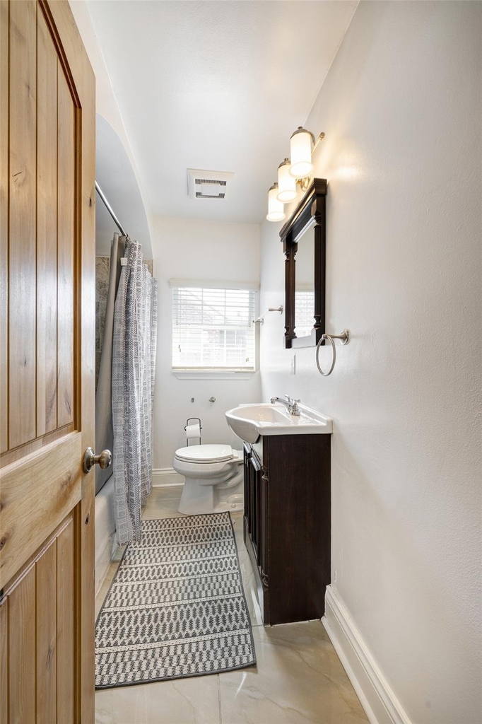 1811 Marshall Street - Photo 11