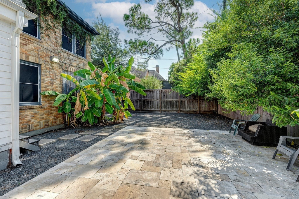 1811 Marshall Street - Photo 14