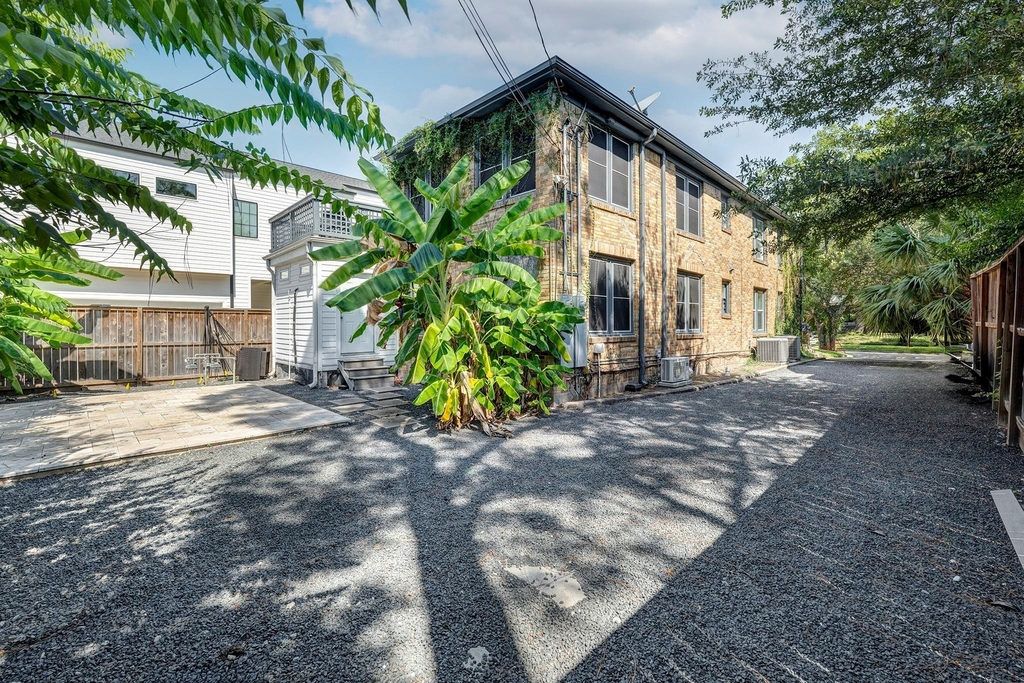 1811 Marshall Street - Photo 15