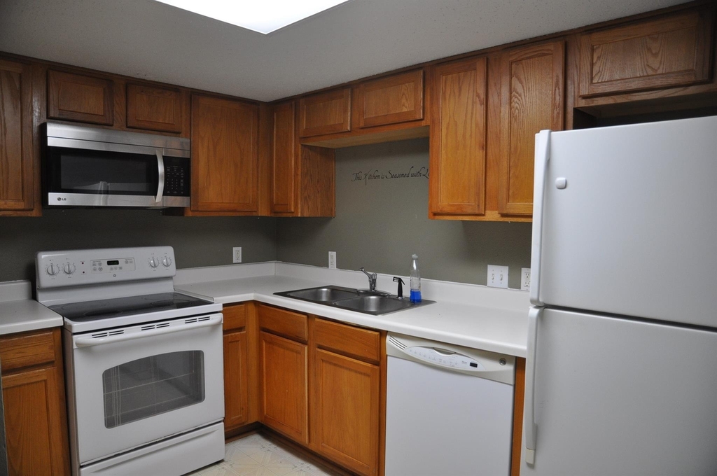 3754 Tanglewilde Street - Photo 6