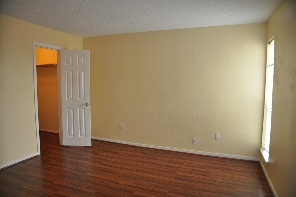 3754 Tanglewilde Street - Photo 13