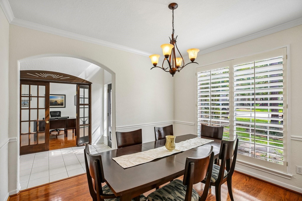 14 Guinevere Place - Photo 8