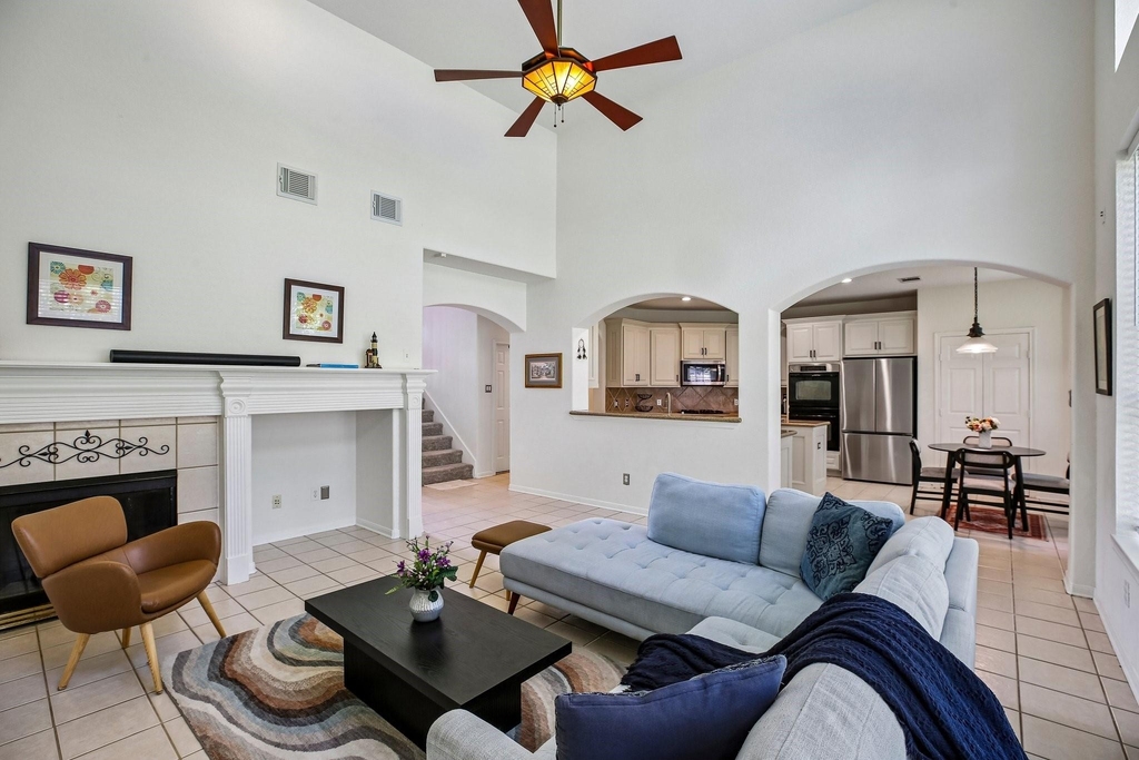14 Guinevere Place - Photo 6