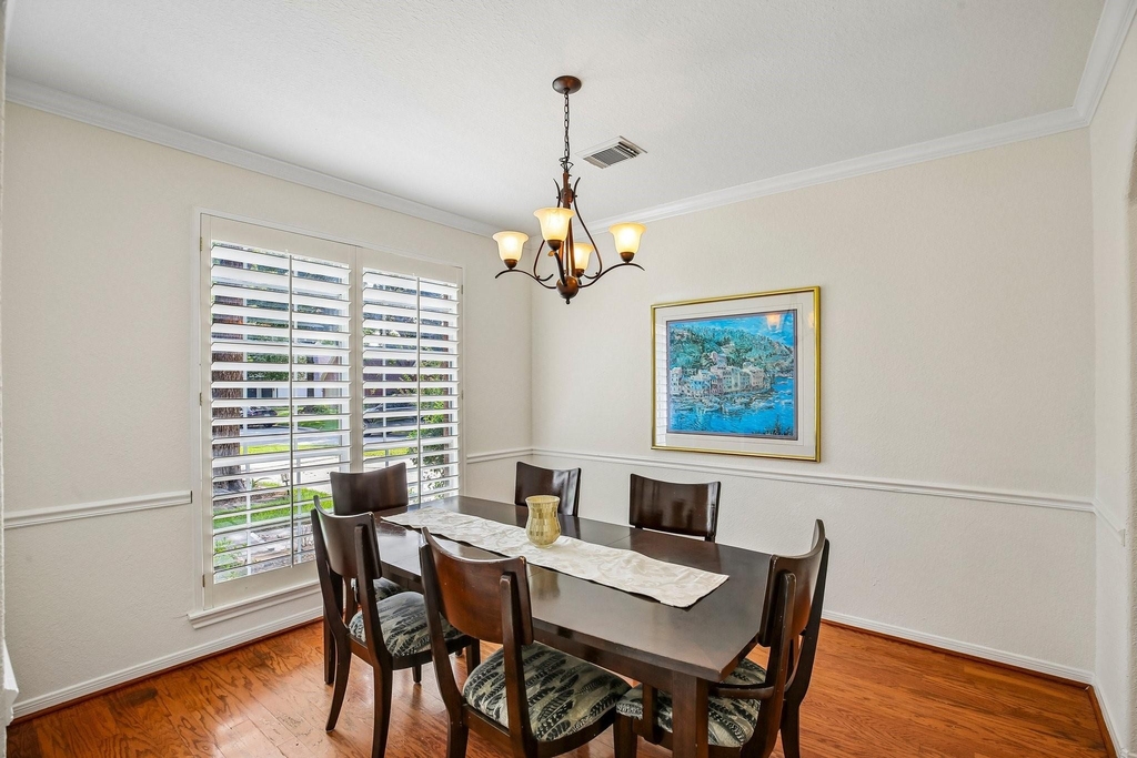 14 Guinevere Place - Photo 7