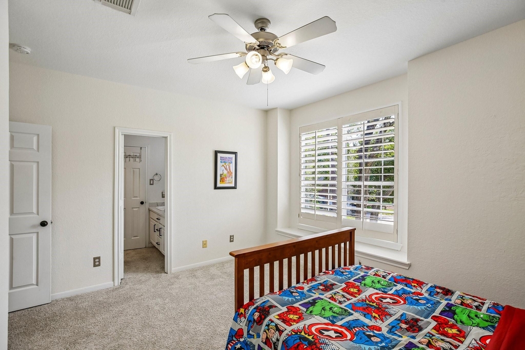 14 Guinevere Place - Photo 34