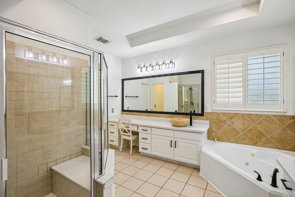 14 Guinevere Place - Photo 23