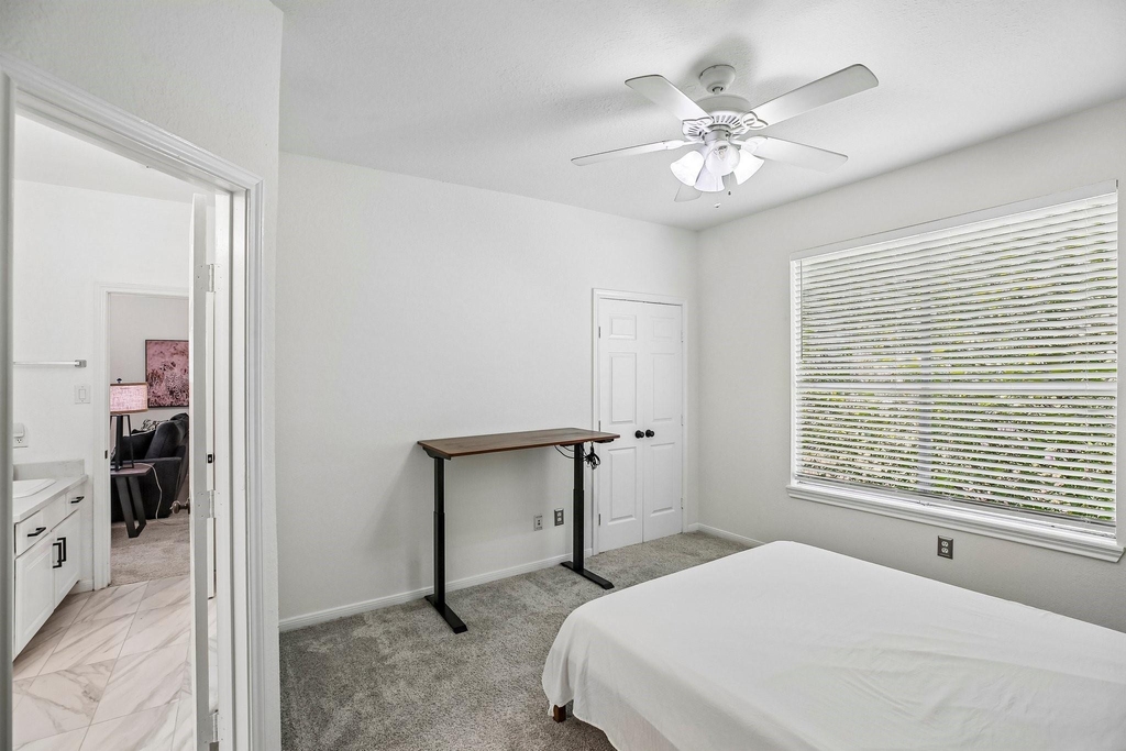 14 Guinevere Place - Photo 27