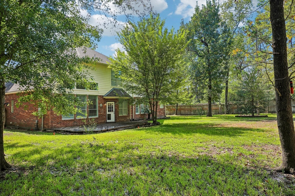 14 Guinevere Place - Photo 37